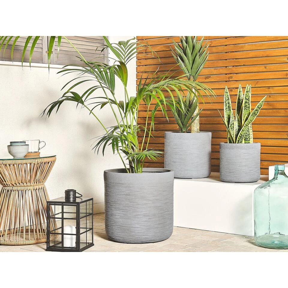 Beliani Plantenbak Voor Buiten SAMOS - Grijs Klei-vezelmengsel 4 Beliani Plantenbak Voor Buiten SAMOS - Grijs Klei-vezelmengsel - Afbeelding 2