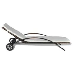 VidaXL Ligbed Met Kussen En Wieltjes Poly Rattan Bruin -Tuinwinkel 4b7509f341584b7ebf6d83e798618aff