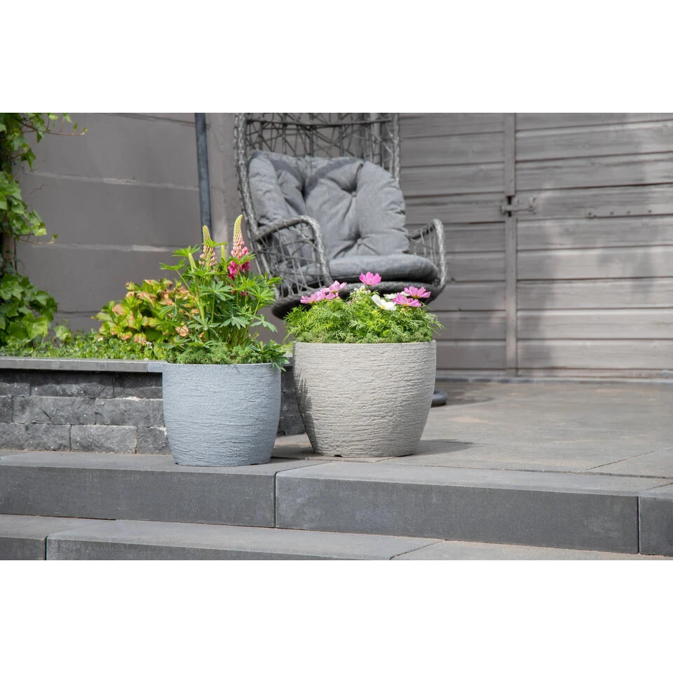 Mega Collections Plantenpot - Kunststof - Grijs - D42 X H33 Cm 4 Mega Collections Plantenpot - Kunststof - Grijs - D42 X H33 Cm - Afbeelding 2