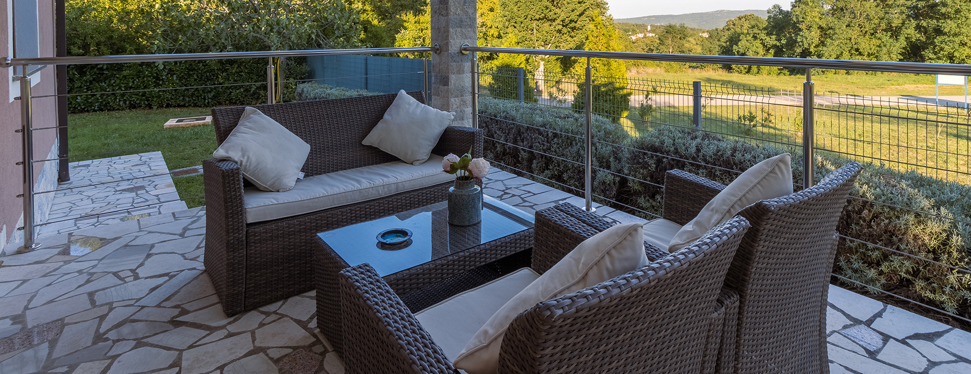 Tuinwinkel -Tuinwinkel photo 1623625434531 d130448273c1